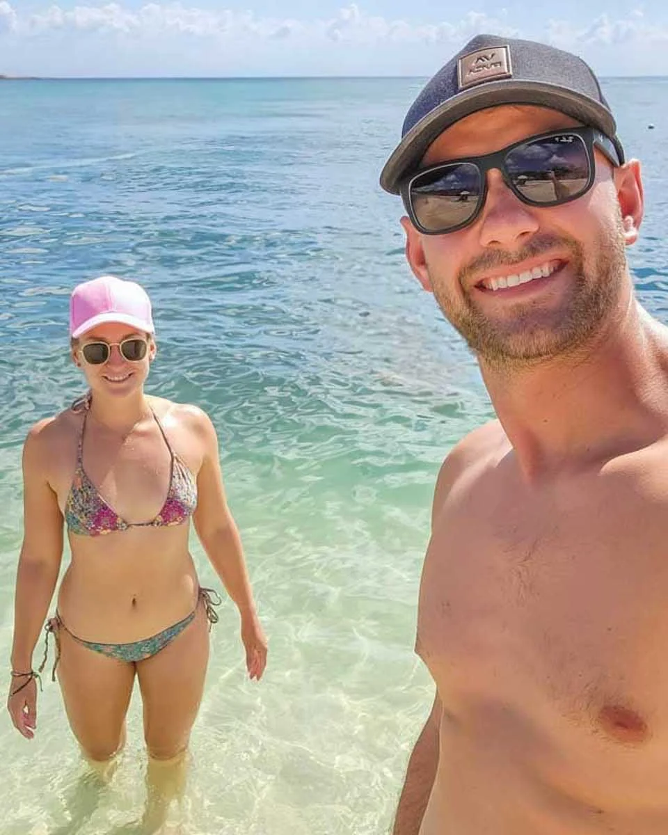 Daniel-and-Bailey-take-a-selfie-on-Hapuna Beach on Big Island Hawaii