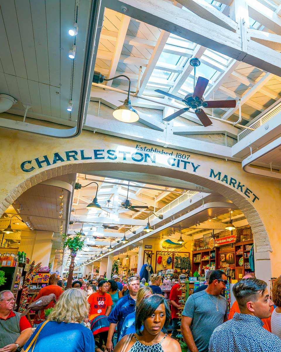 Historic Charleston City Market Building in Charleston South Carolina (1)
