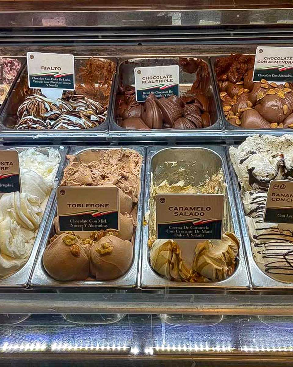 Ice-cream-flavors-seen in a shop in Maui Hawaii