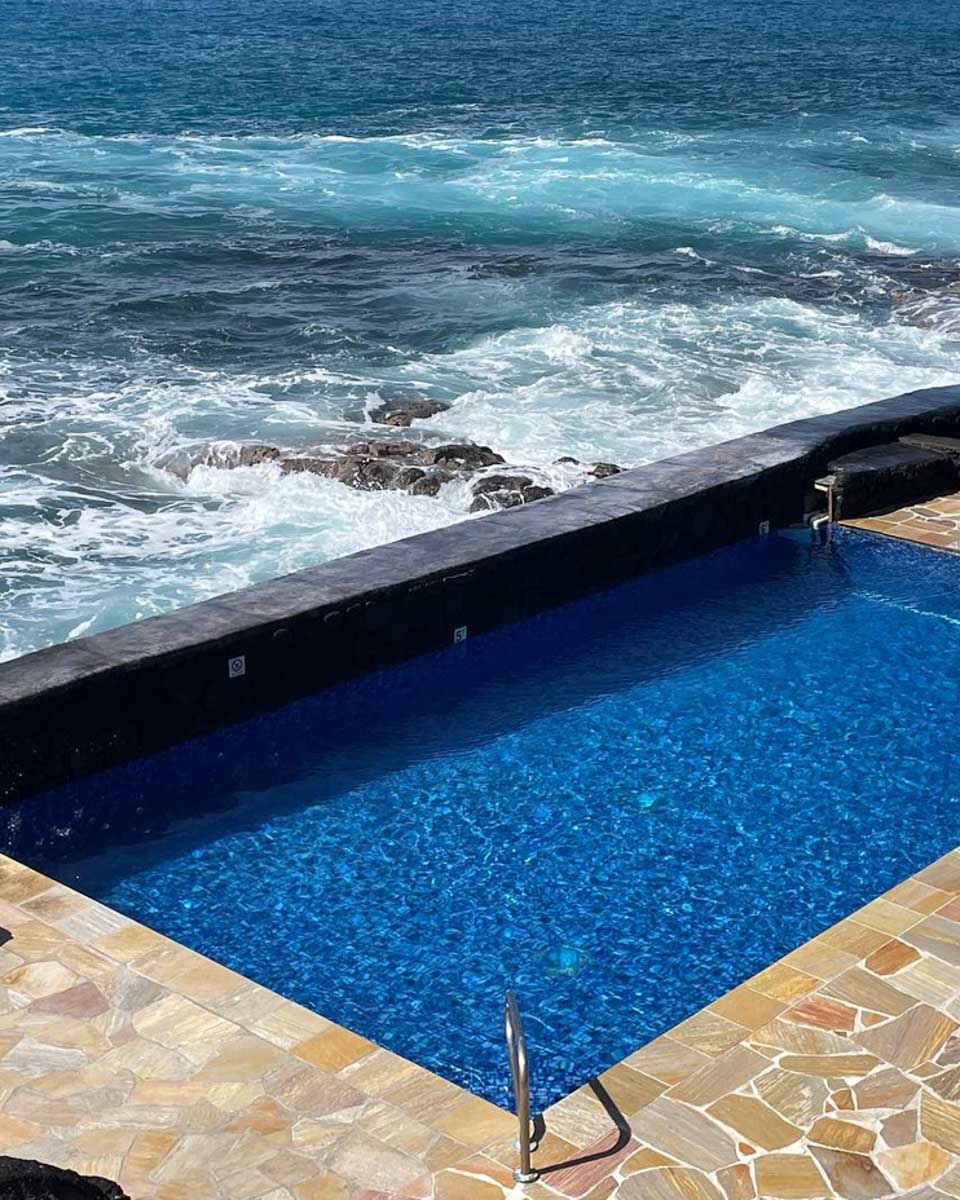 Kona Tiki Hotel on Big Island Hawaii 1