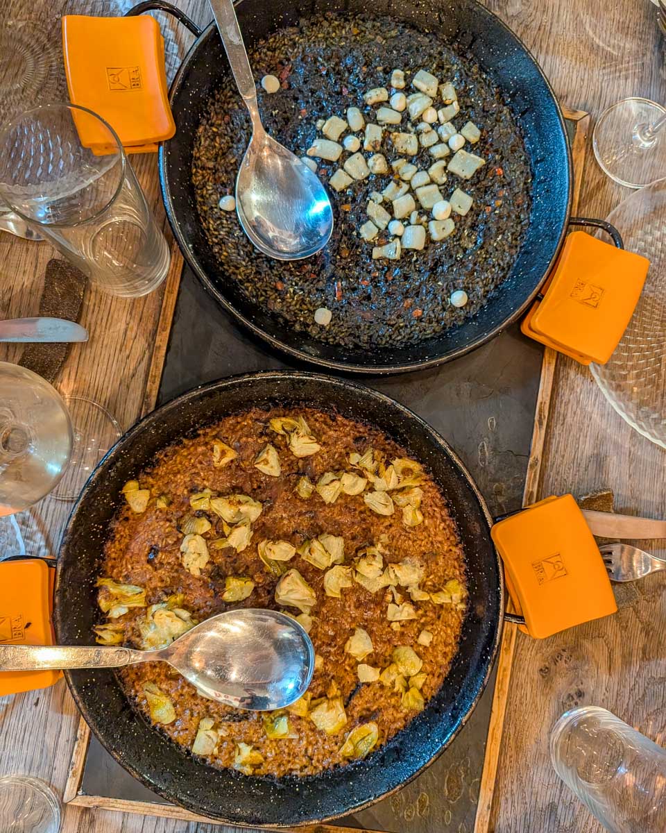 Paella-in-a-pan-during-a-cooking class in Cordoba Spain