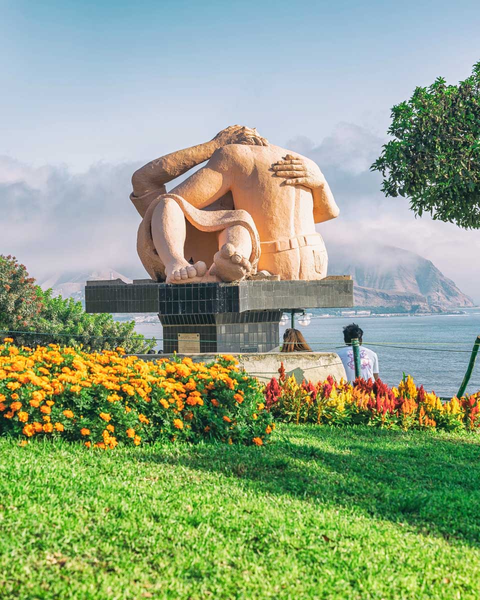 Parque del Amor seen on a tour from Lima Peru in Miraflores 1