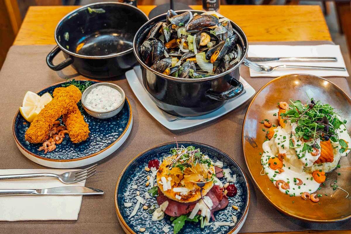 Poules Moules in Bruges Belgium