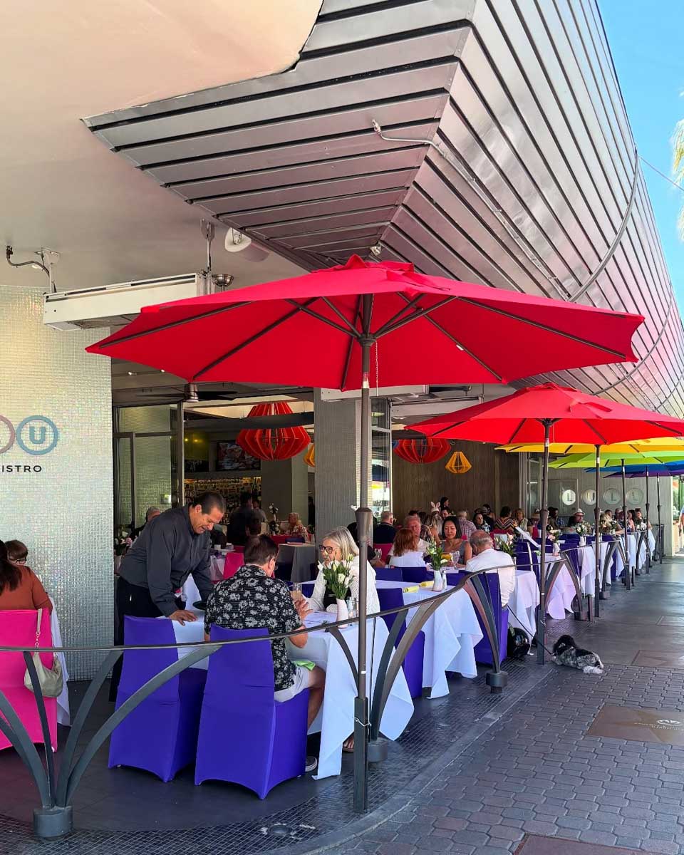 Lulu California Bistro in Palm Springs California (2)