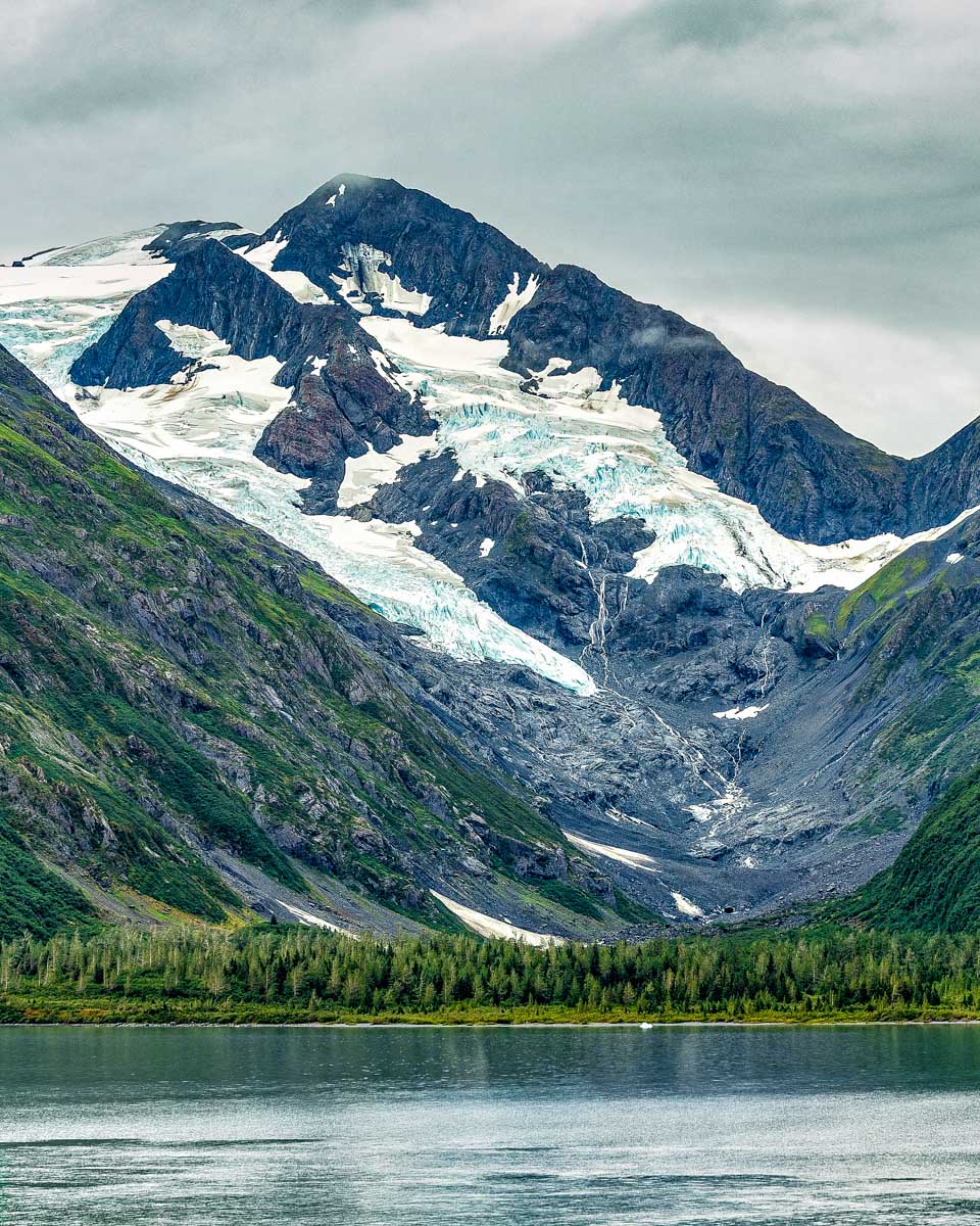 portage-glacier-and-portage-lake-seen-on-a-tour-from-Anchorage-Alaska