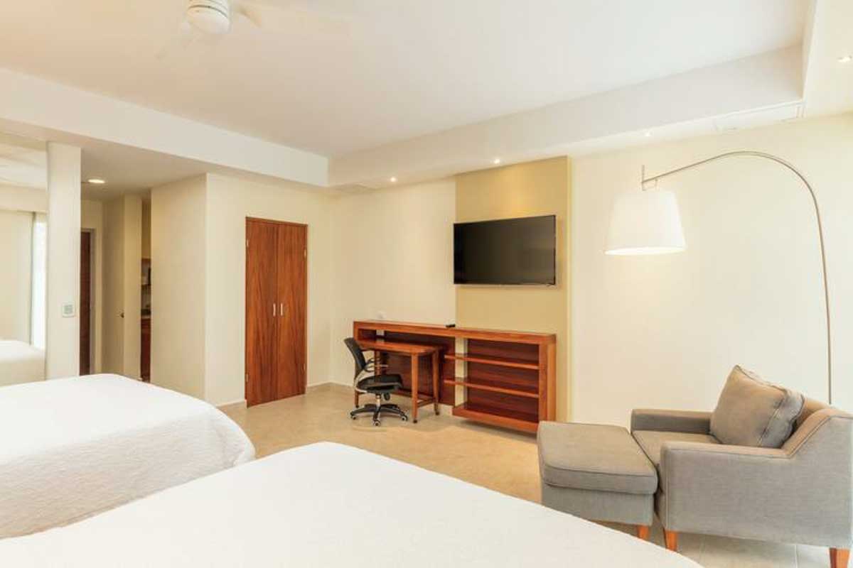 Hampton Inn & Suites by Hilton Los Cabos in Cabo San Lucas Mexico