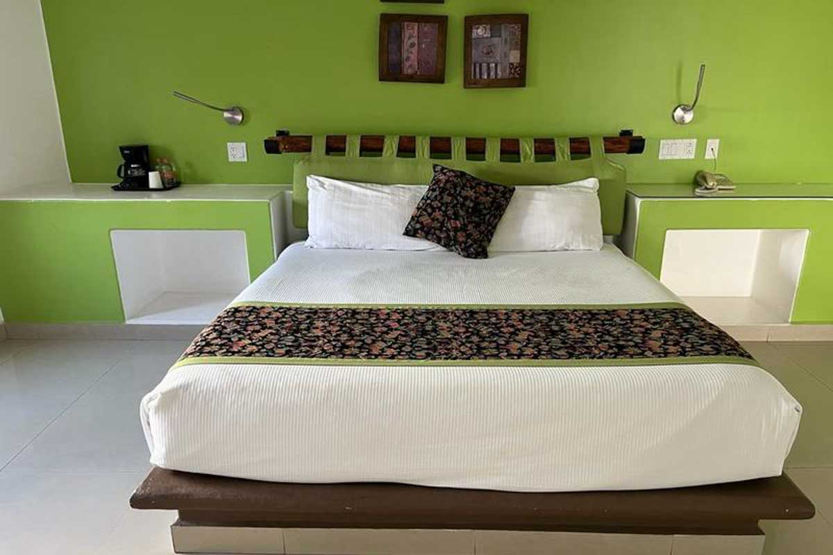 Seven Crown Express & Suites by Kavia in Cabo San Lucas Mexico