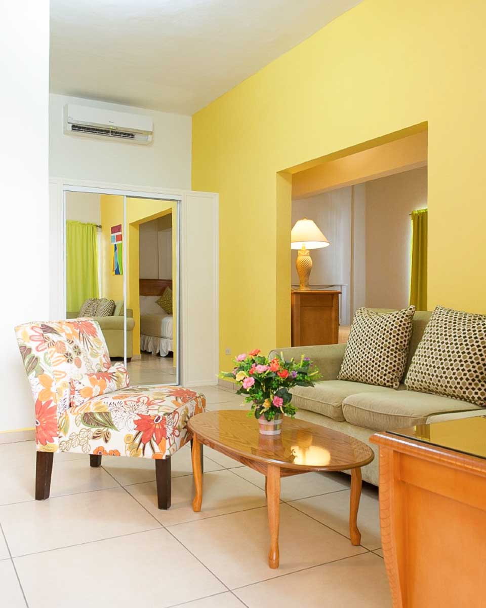 Sitting area in a hotel room at Alicia's Inn St Martin