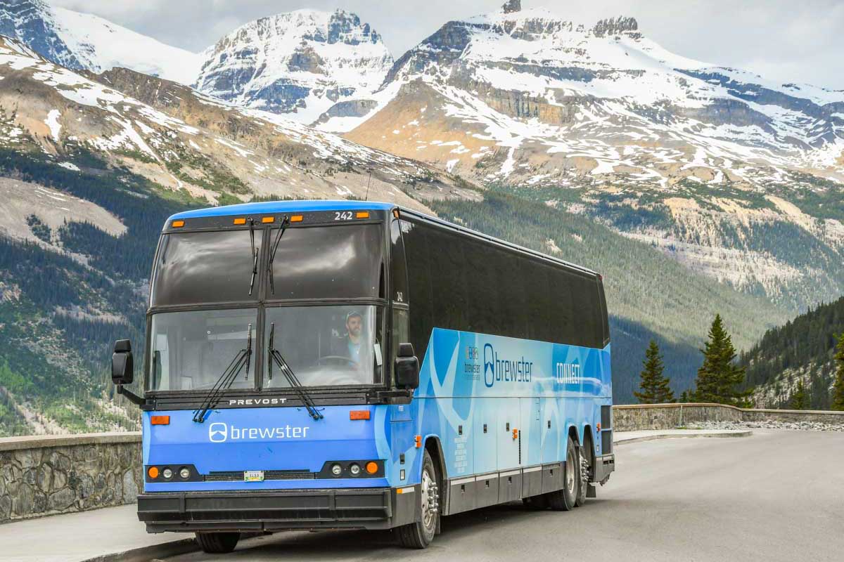 Brewster-Bus-in-Banff-National-Park-Canada