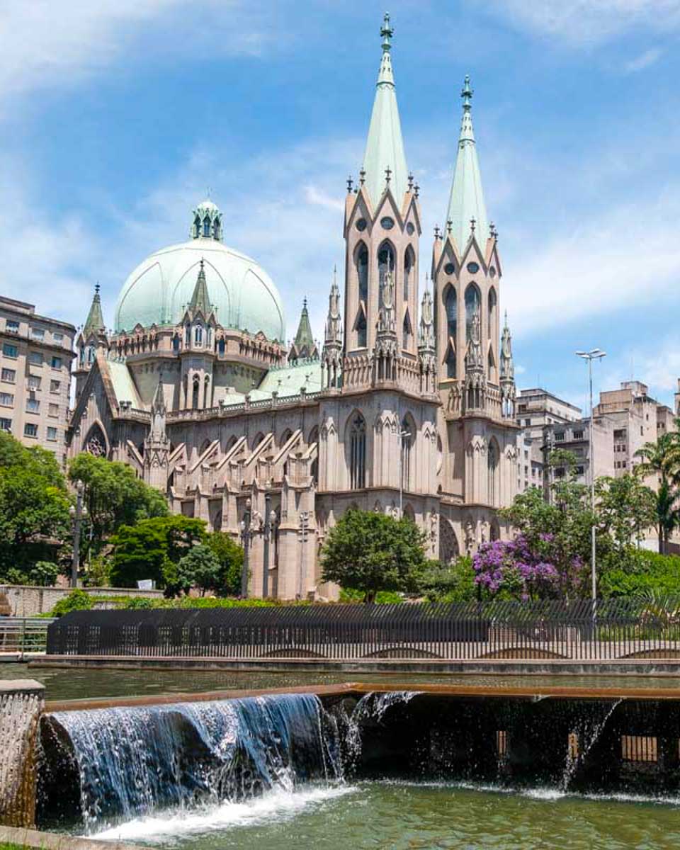 Cathedral-da-Se-seen-in-Sao-Paulo-Brazil