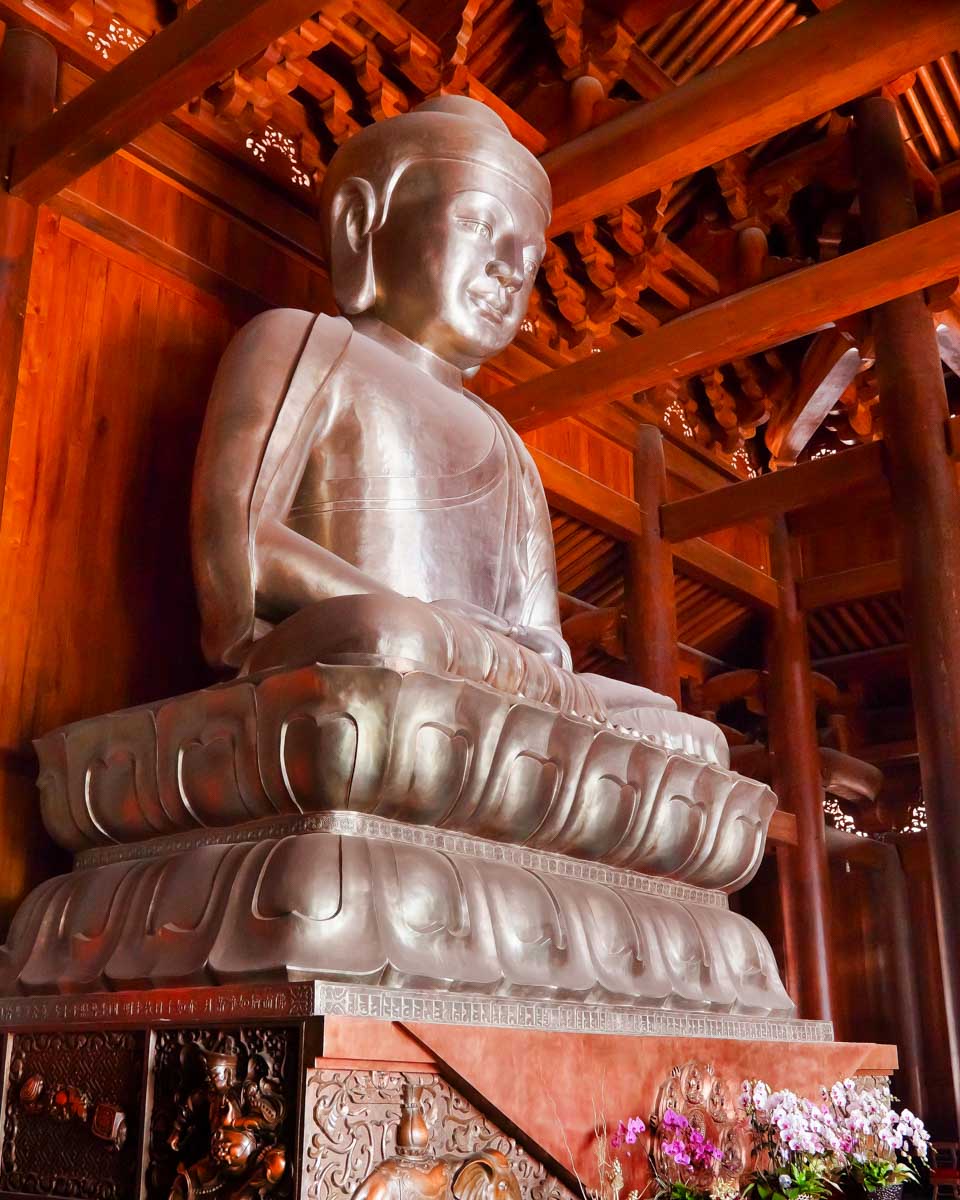 Silver Buddha in Wooden Hall Jing An Temple Shanghai China (2)