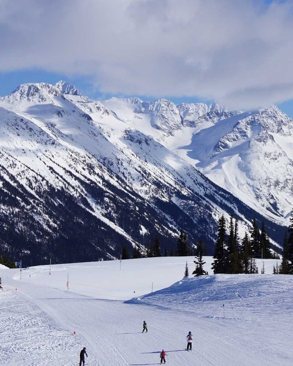 skiing-in-whistler-Canada