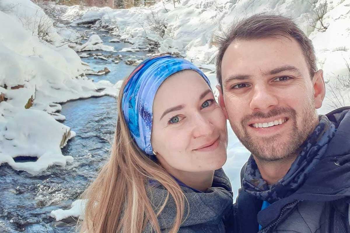 Daniel-and-Bailey-take-a-selfie-in Lake Tahoe