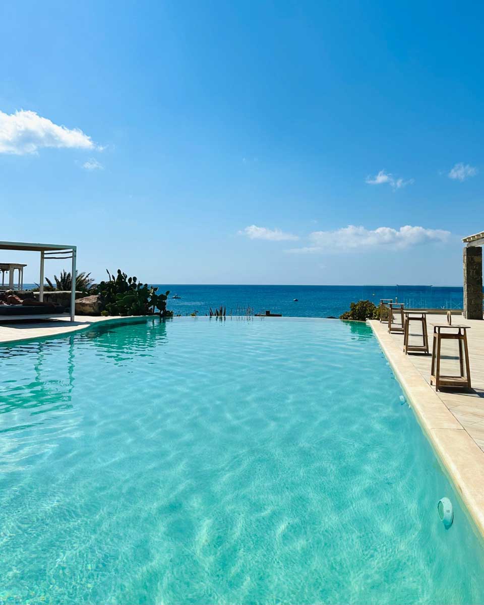 Artemis Seaside Resort in Milos Greece 1