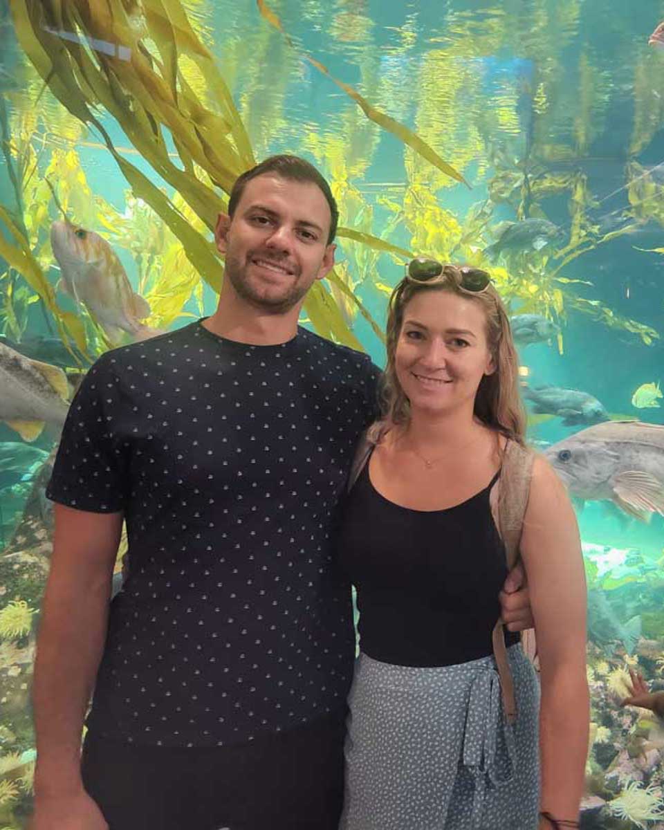 Bailey-and-Daniel-pose-for-a-photo-at-the-Aquarium-in Mazatlan Mexico