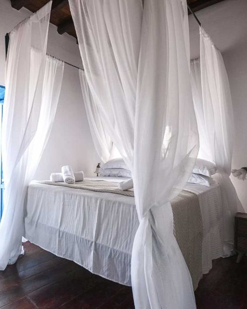 Castrum Traditional Sunset Suites in Milos Greece 1