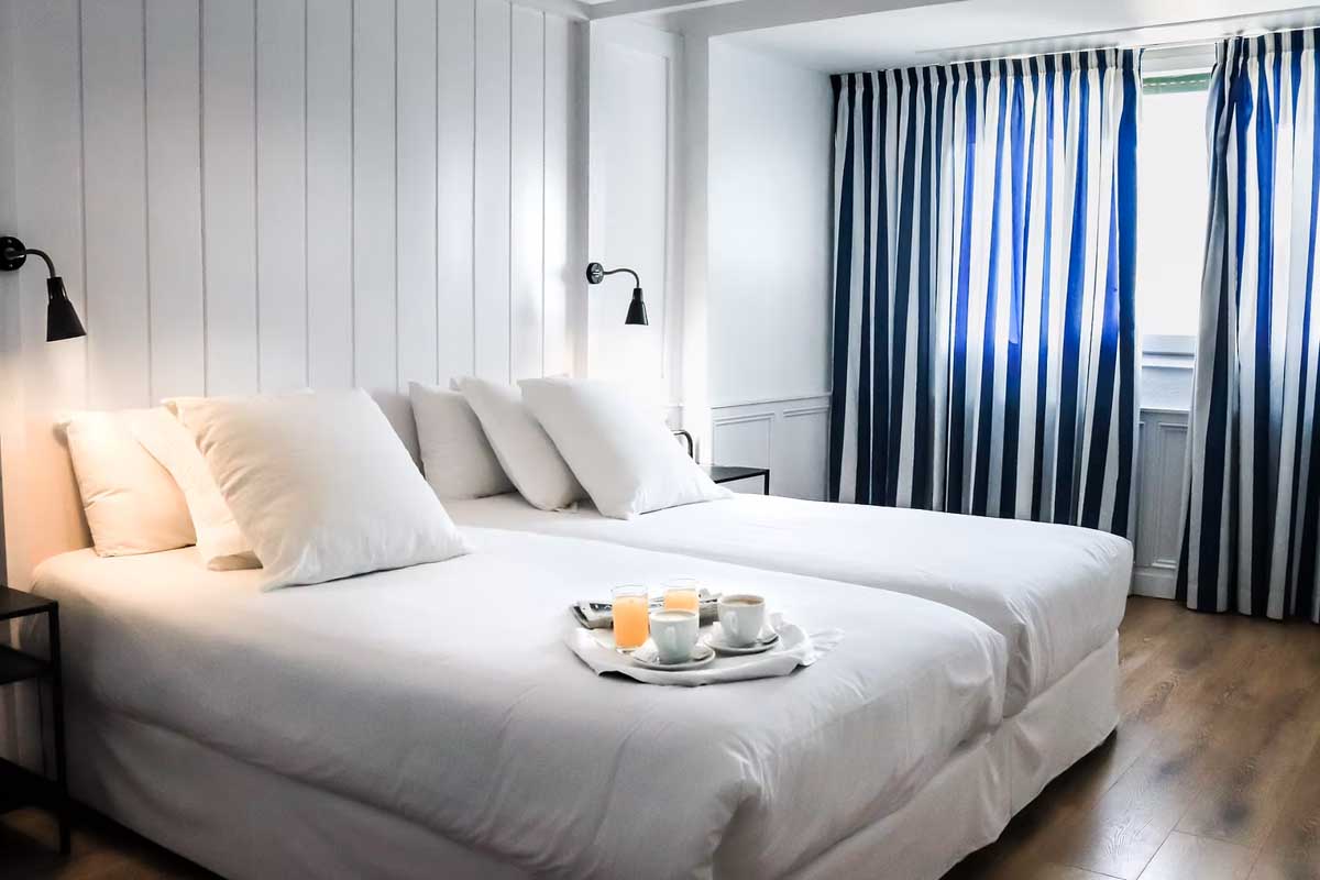 Hotel & Restaurant Marina Palamós in Costa Brava Spain