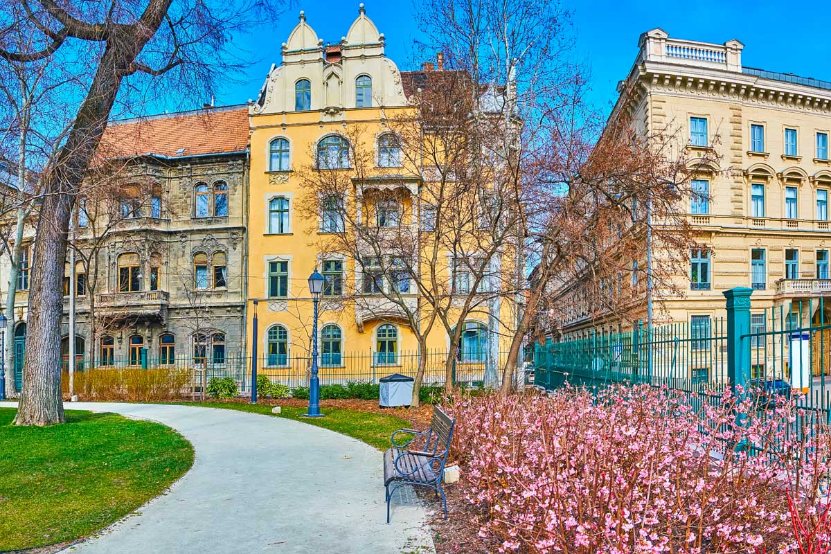 Museum Garden in the Palace Quarter of Budapest Hungary (1)