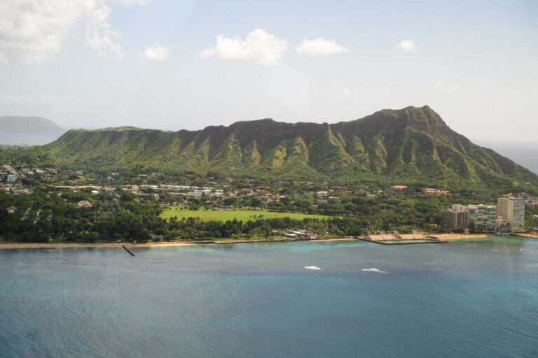 Diamond head seen froma helicopter in Waikiki Honolulu Hawaii (3)