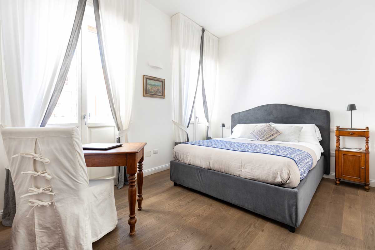 Efamoresca in Cagliari Italy