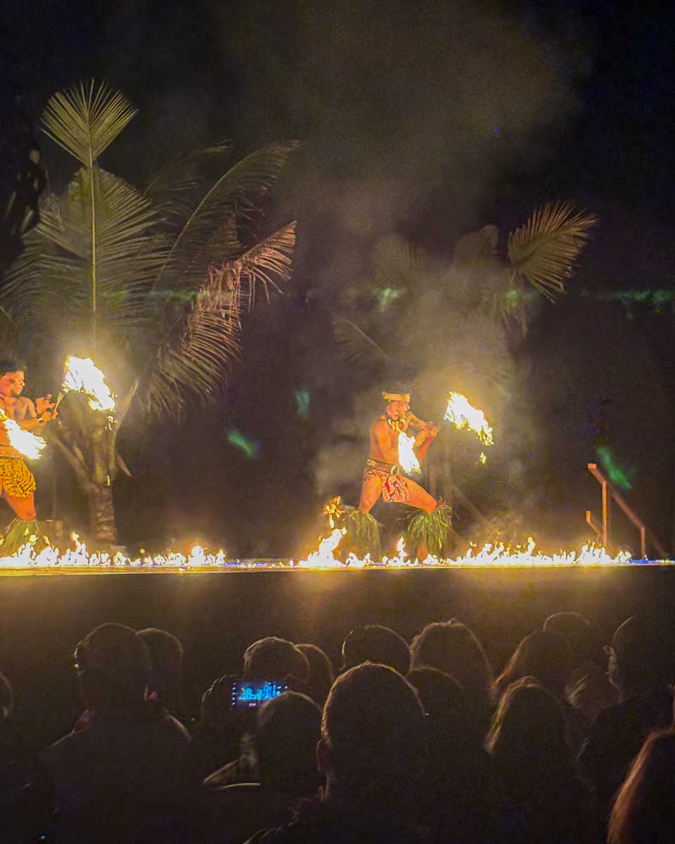 Fire dancers at a luau in Waikiki Honolulu Hawaii (27)